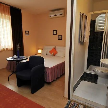 Regjo Guest house